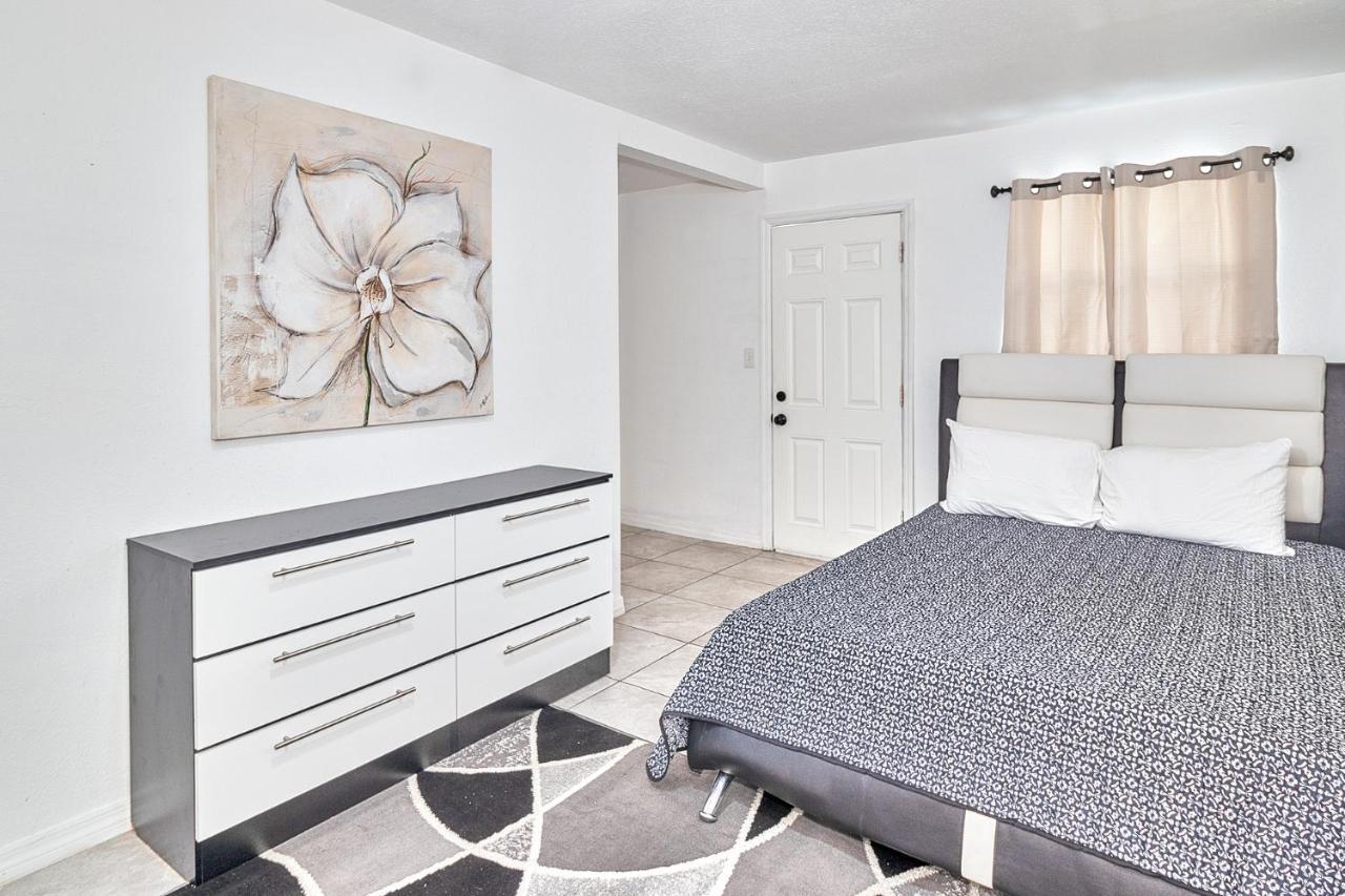 Ferienhaus 4-bedroom Comfort Ybor City, Close To Everything